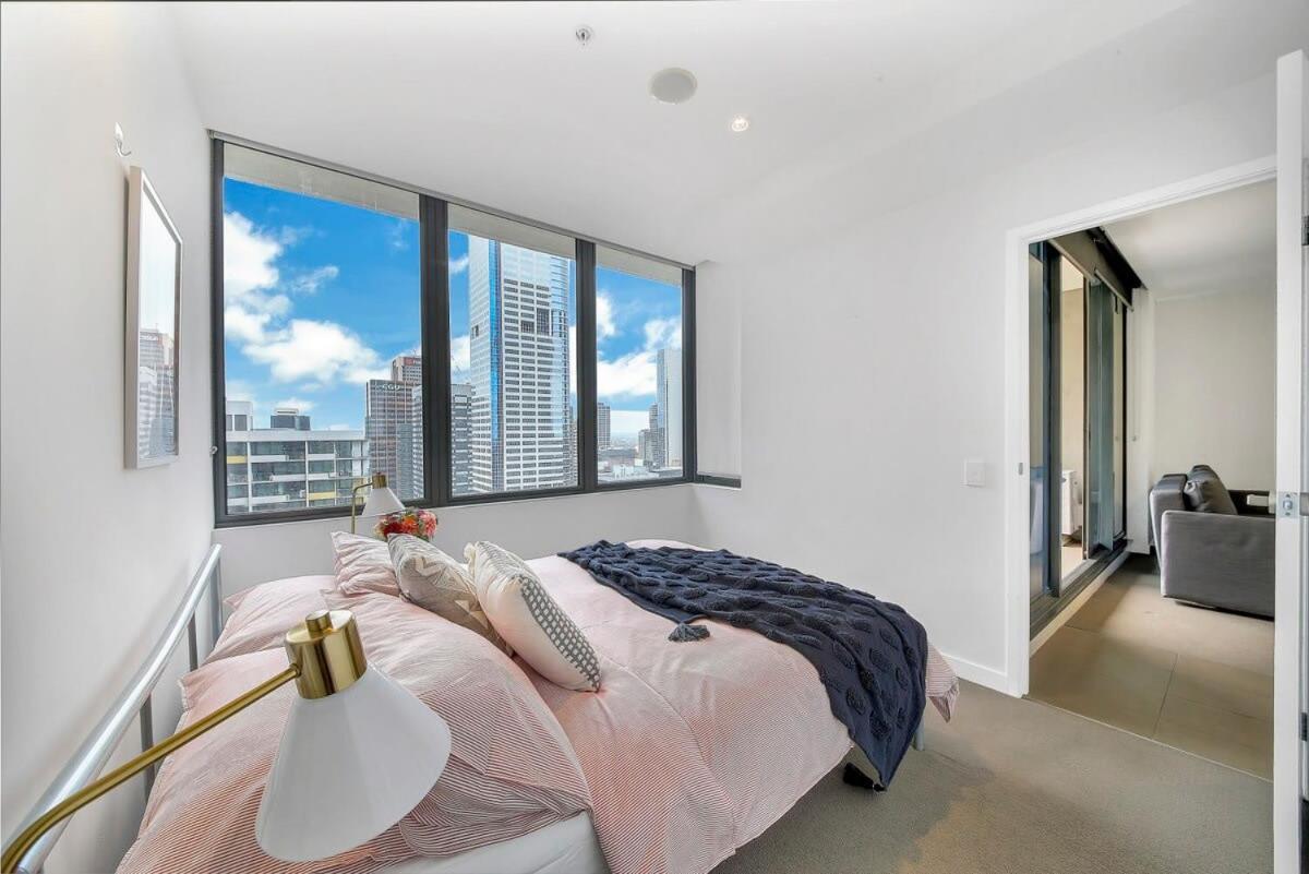 Apartment Comfy 2br Near Southern Cross With Views Melbourne